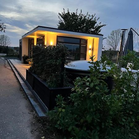 Luxus Chalet Hafenblick Lathum Bagian luar foto