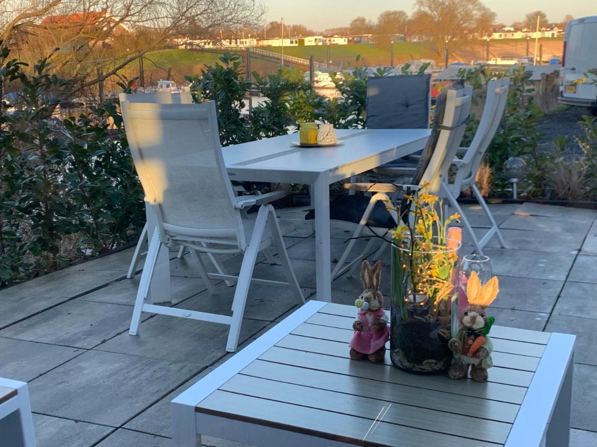 Luxus Chalet Hafenblick Lathum Bagian luar foto